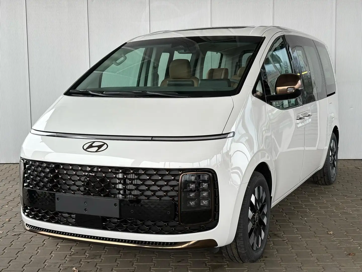 Hyundai STARIA Luxury 1.6 T-GDi HEV 2WD 7-Sitze Alb - 1