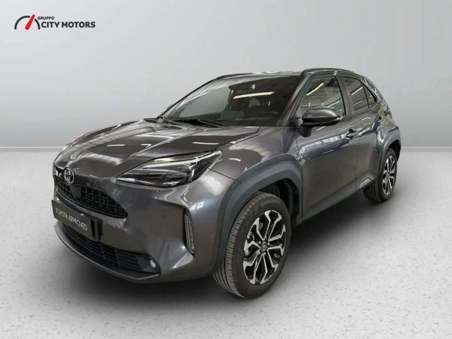 Toyota Yaris Cross 1.5h Trend fwd 116cv e-cvt Gris - 1