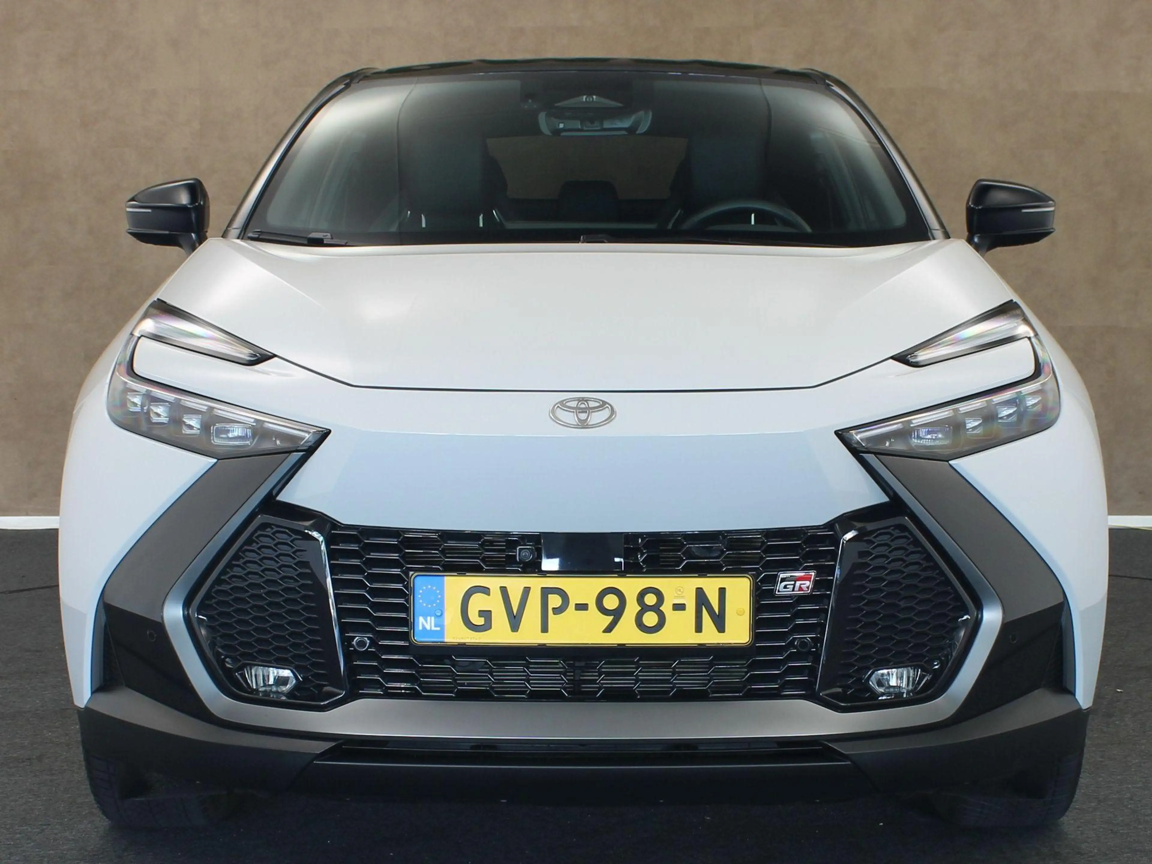 Toyota C-HR 2.0 Plug-in Hybrid 220 GR SPORT PLUS - ORIGINEEL N — photo 10