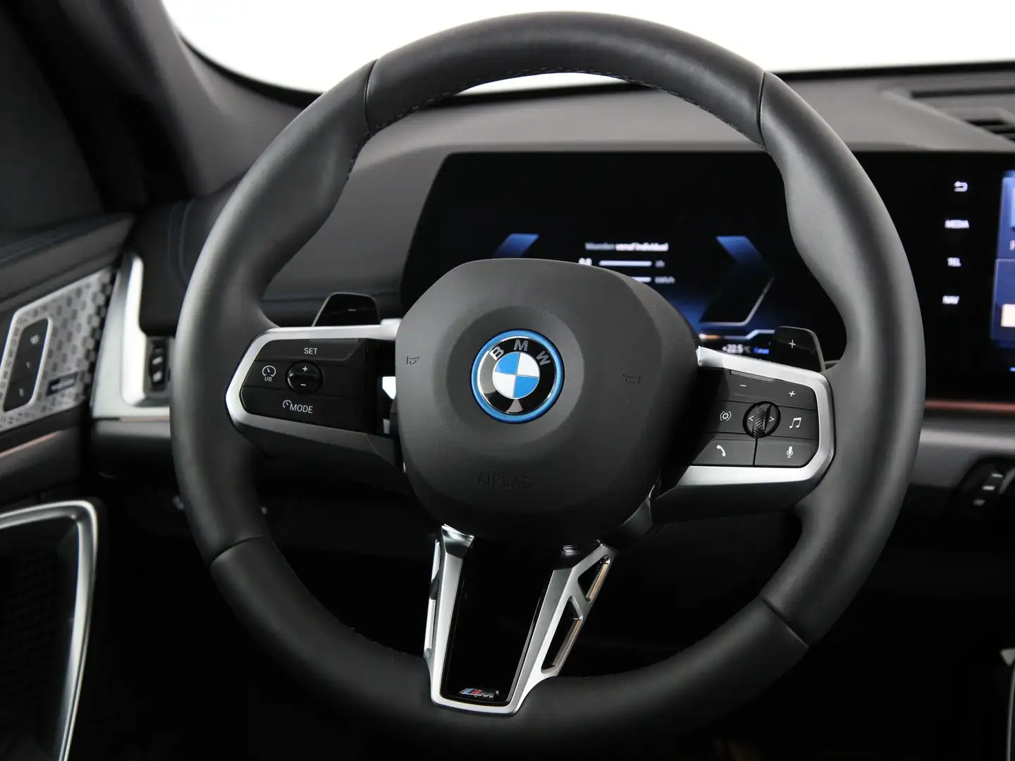 BMW X1 xDrive25e M Sport Blauw - 2