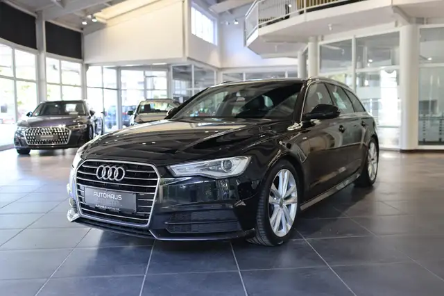 Audi A6 Avant view 3