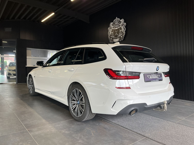 BMW 320 e M-Sport AHK/Keyless/Kamera/LiveCopit/18Zol — photo 4
