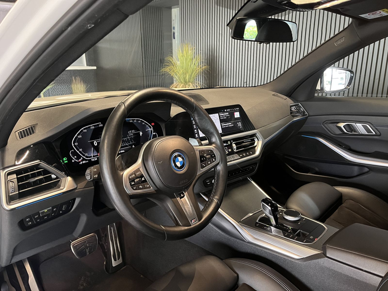 BMW 320 e M-Sport AHK/Keyless/Kamera/LiveCopit/18Zol — photo 15