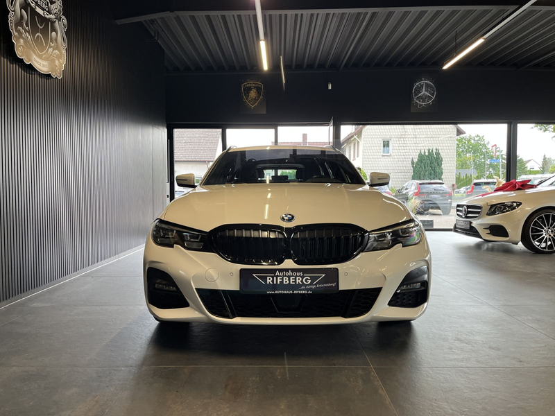BMW 320 e M-Sport AHK/Keyless/Kamera/LiveCopit/18Zol — photo 2