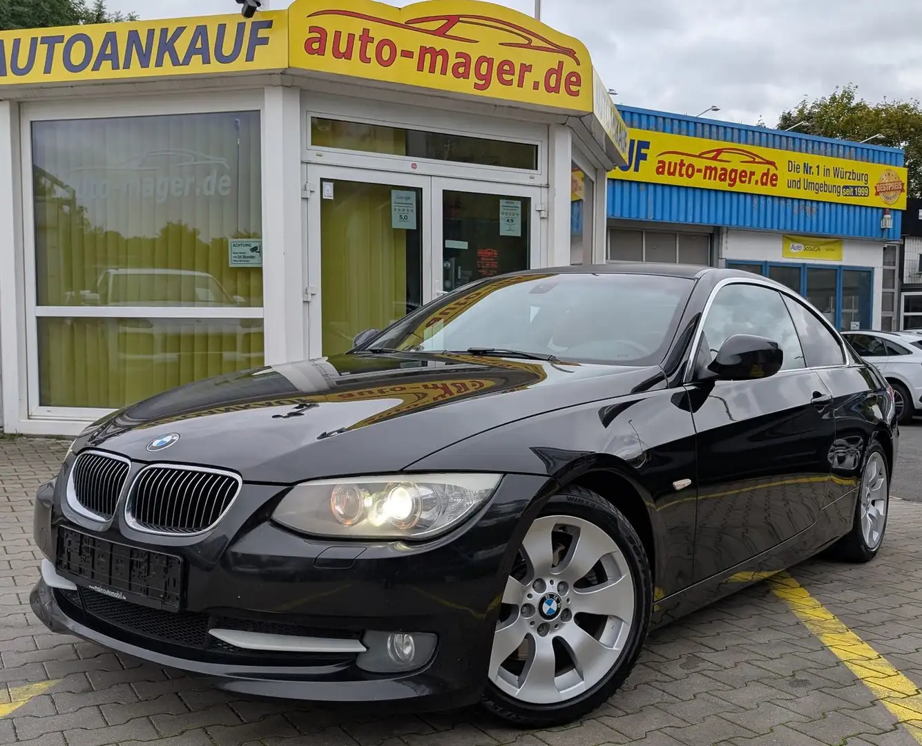 BMW 325 i Coupe M-Tec*XEN*PDC*Shz*Nav*Leder*Tüv7.2026 Noir - 1