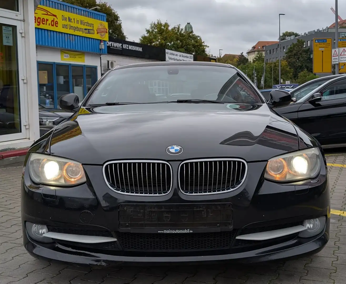 BMW 325 i Coupe M-Tec*XEN*PDC*Shz*Nav*Leder*Tüv7.2026 Noir - 2