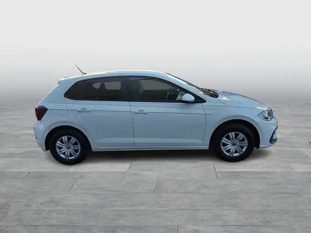 Volkswagen Polo view 6
