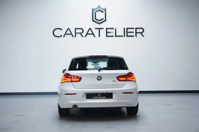 BMW 1 Series view 5