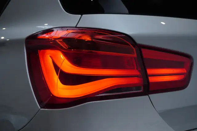 BMW 1 Series view 12