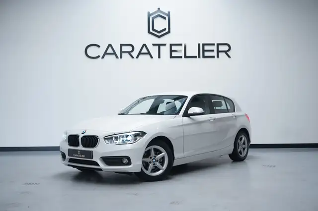 BMW 1 Series view 2