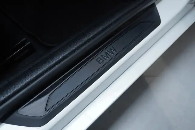 BMW 1 Series view 26