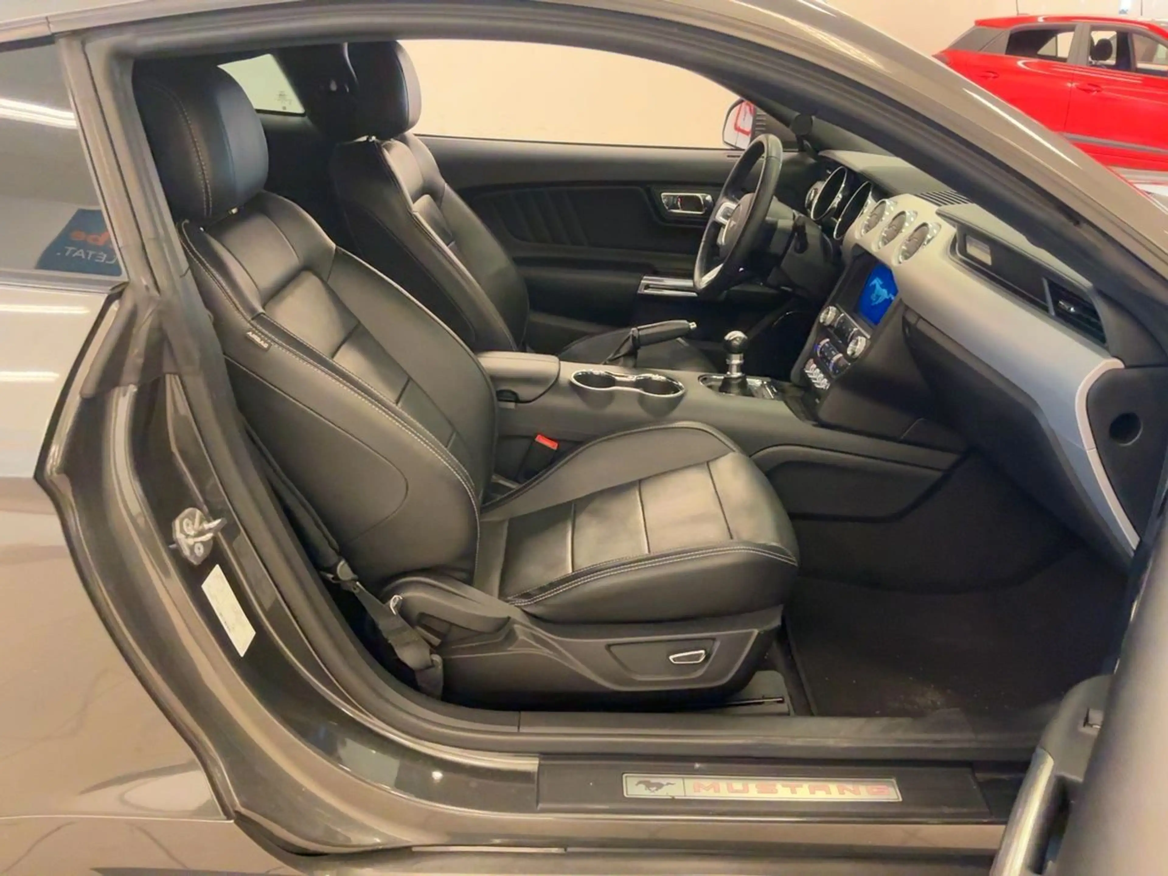 Ford Mustang 2.3 Fastback*Xenon*Navi*Sitzklima*Kamera — photo 8