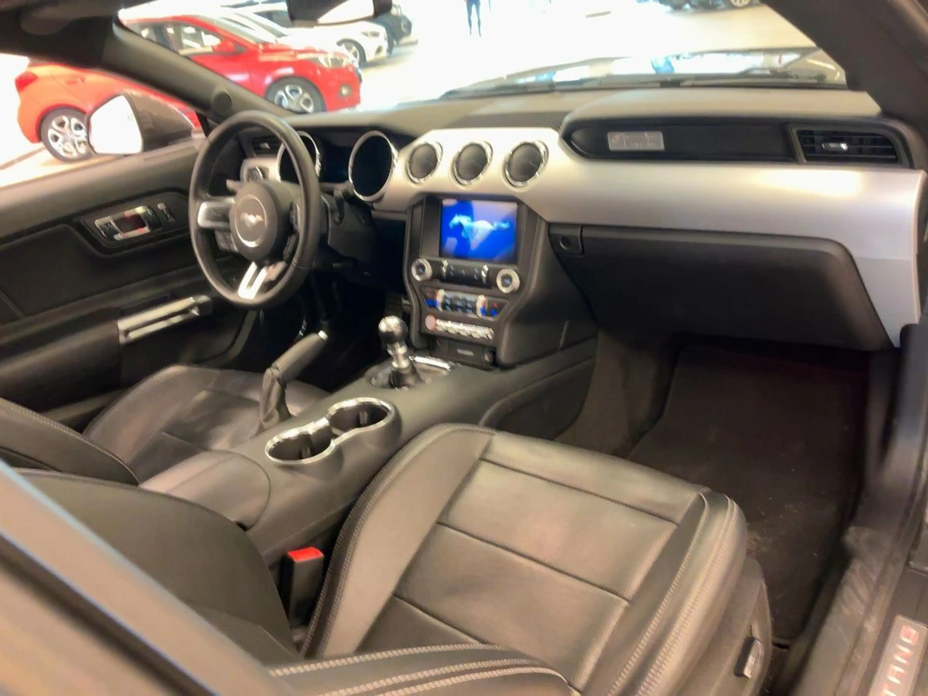 Ford Mustang 2.3 Fastback*Xenon*Navi*Sitzklima*Kamera — photo 7