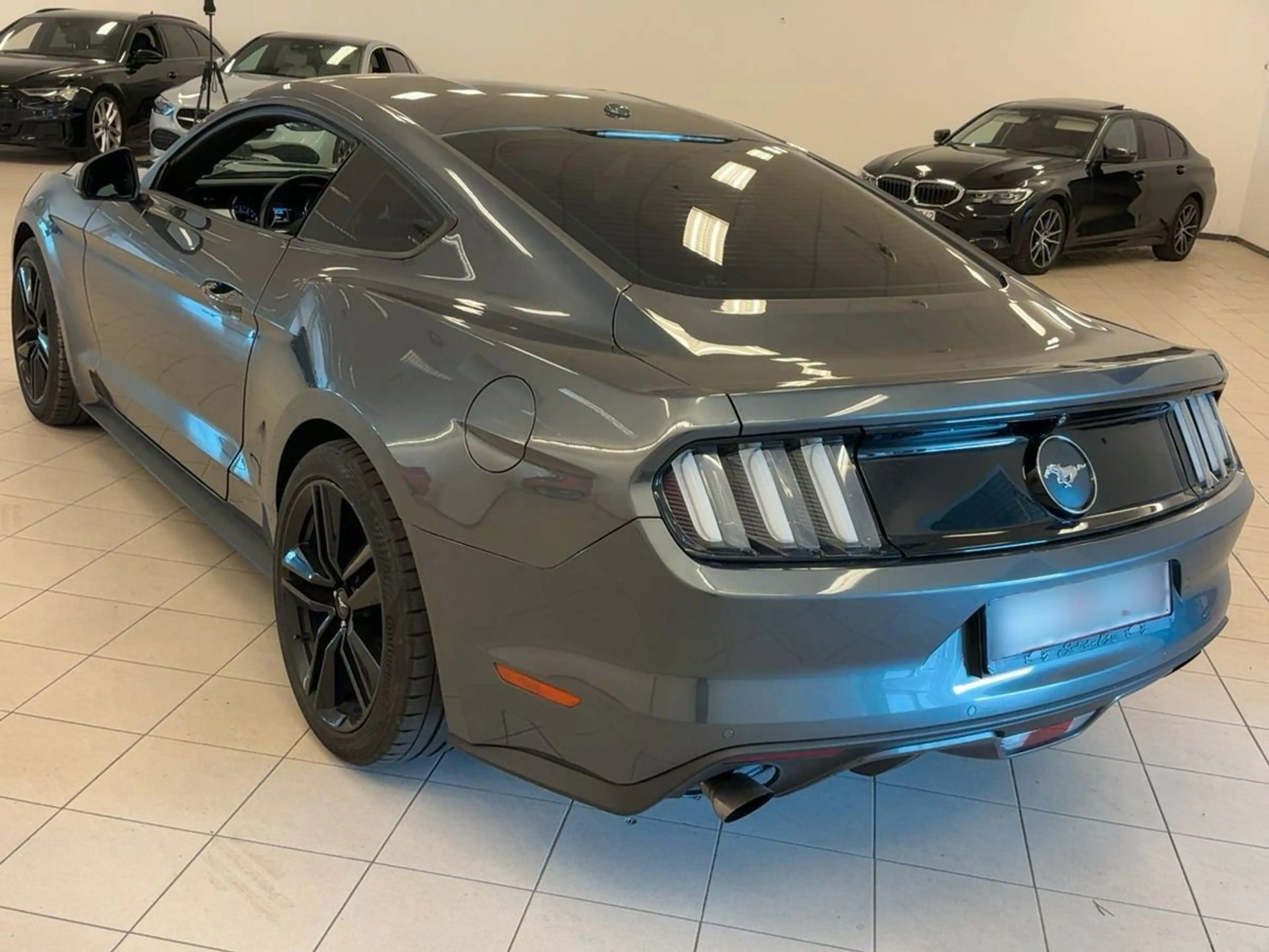Ford Mustang 2.3 Fastback*Xenon*Navi*Sitzklima*Kamera — photo 6
