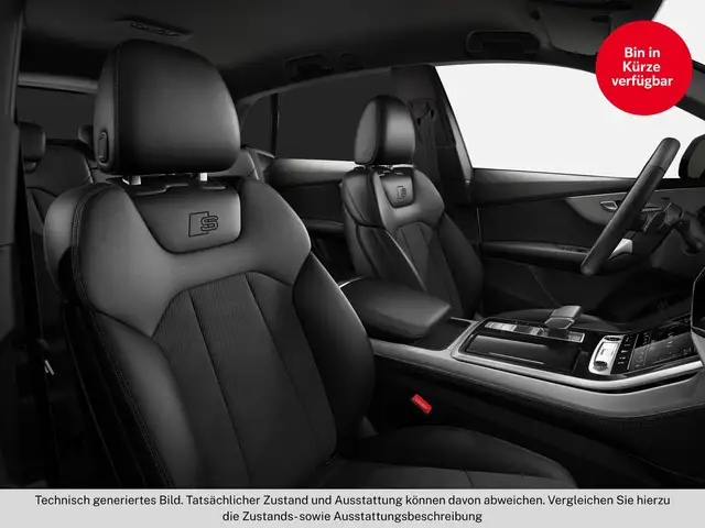 Audi Q8 view 10