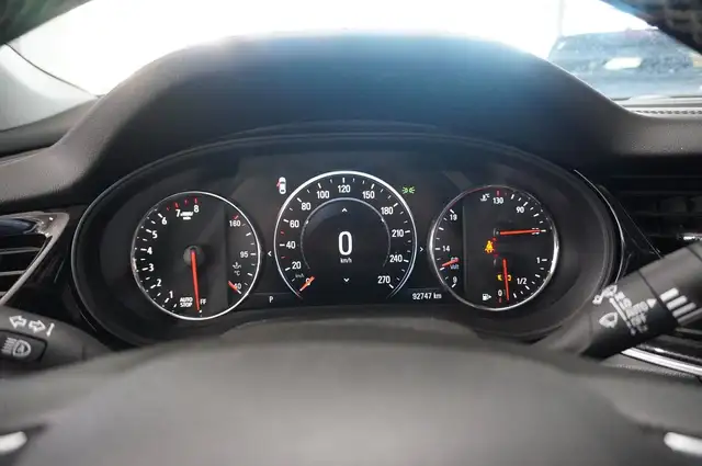 Opel Insignia view 19