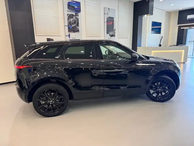 Land Rover Range Rover Evoque view 2