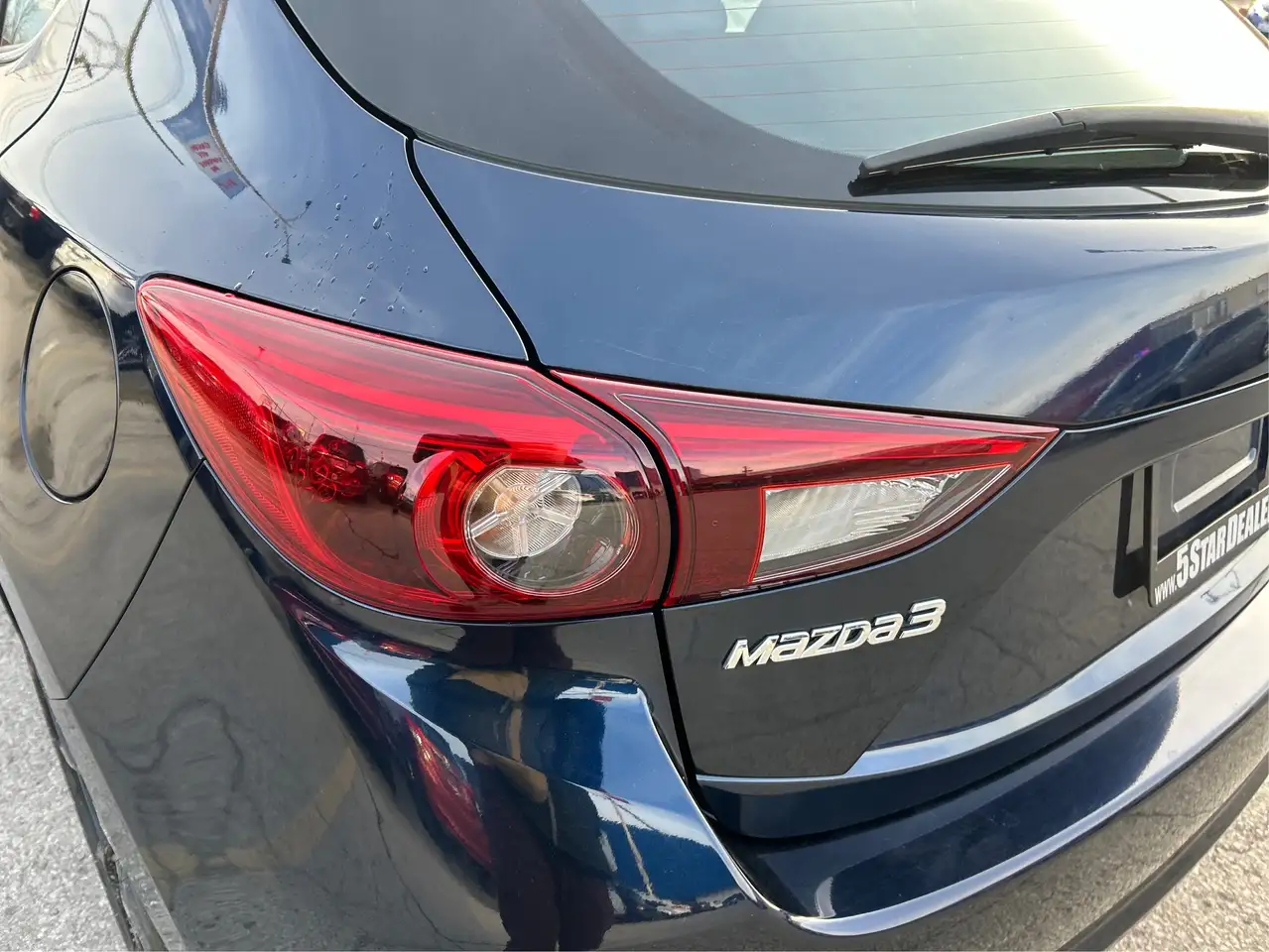Mazda 3 снимка Mazda 3