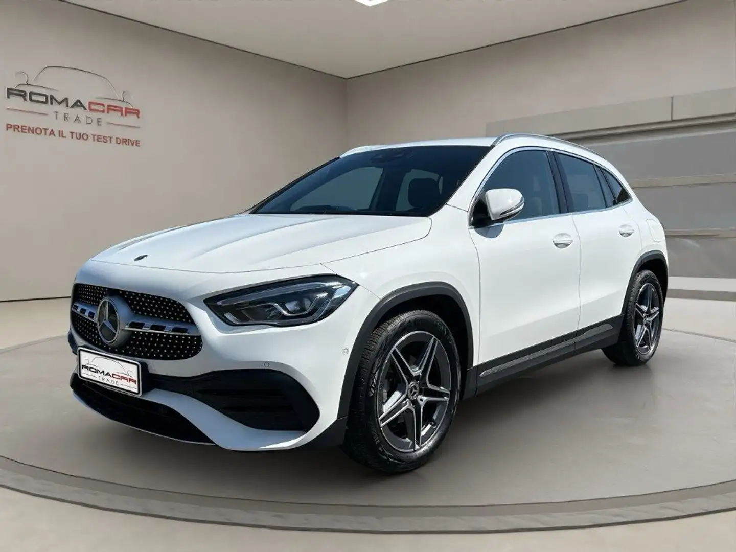 Mercedes-Benz GLA 180 Automatic AMG Line Premium VISIBILE IN SEDE! Bianco - 2