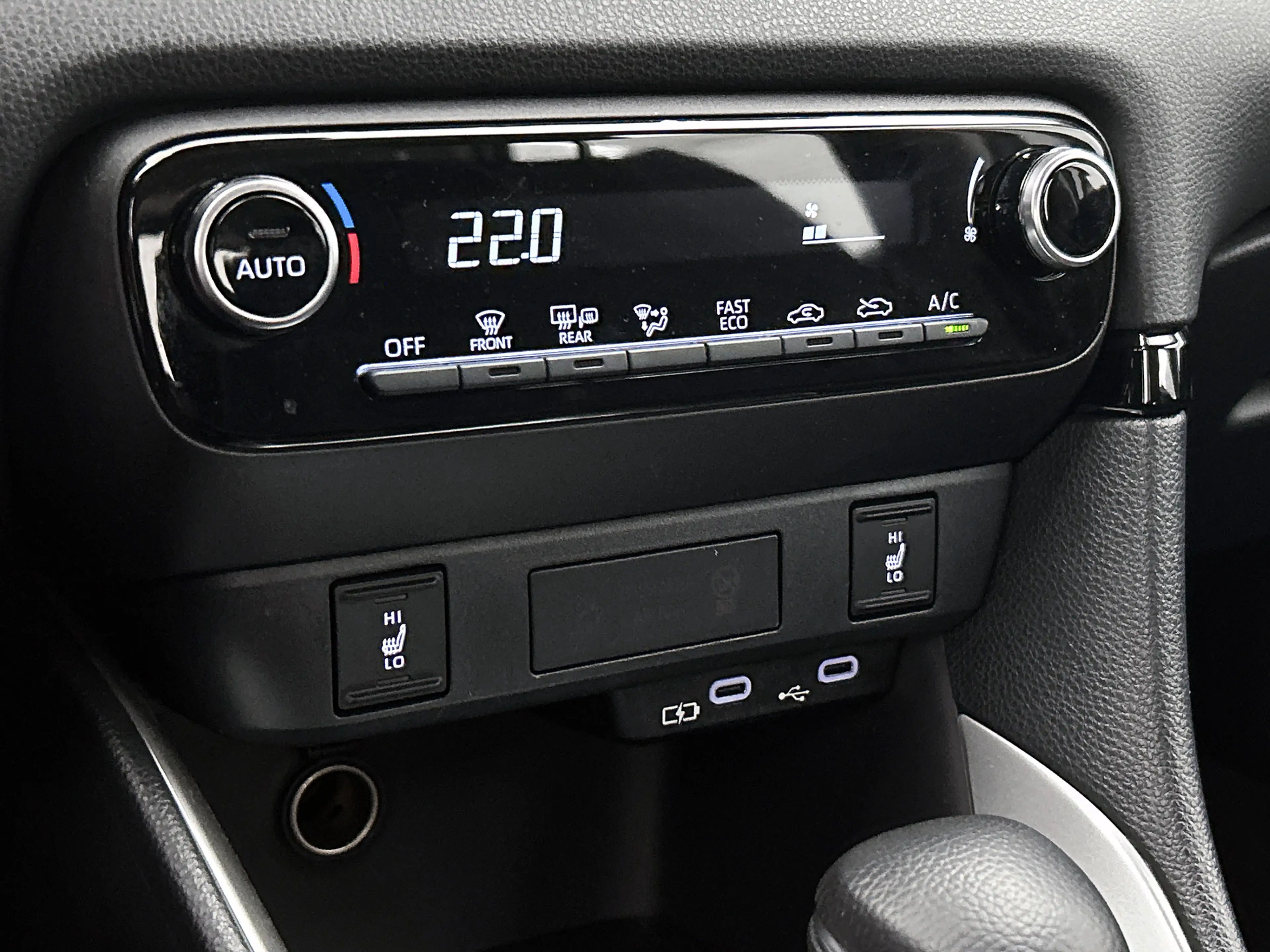 Mazda 2 Hybrid 1.5 Centre-line | Stoelverwarming | Climate — photo 8