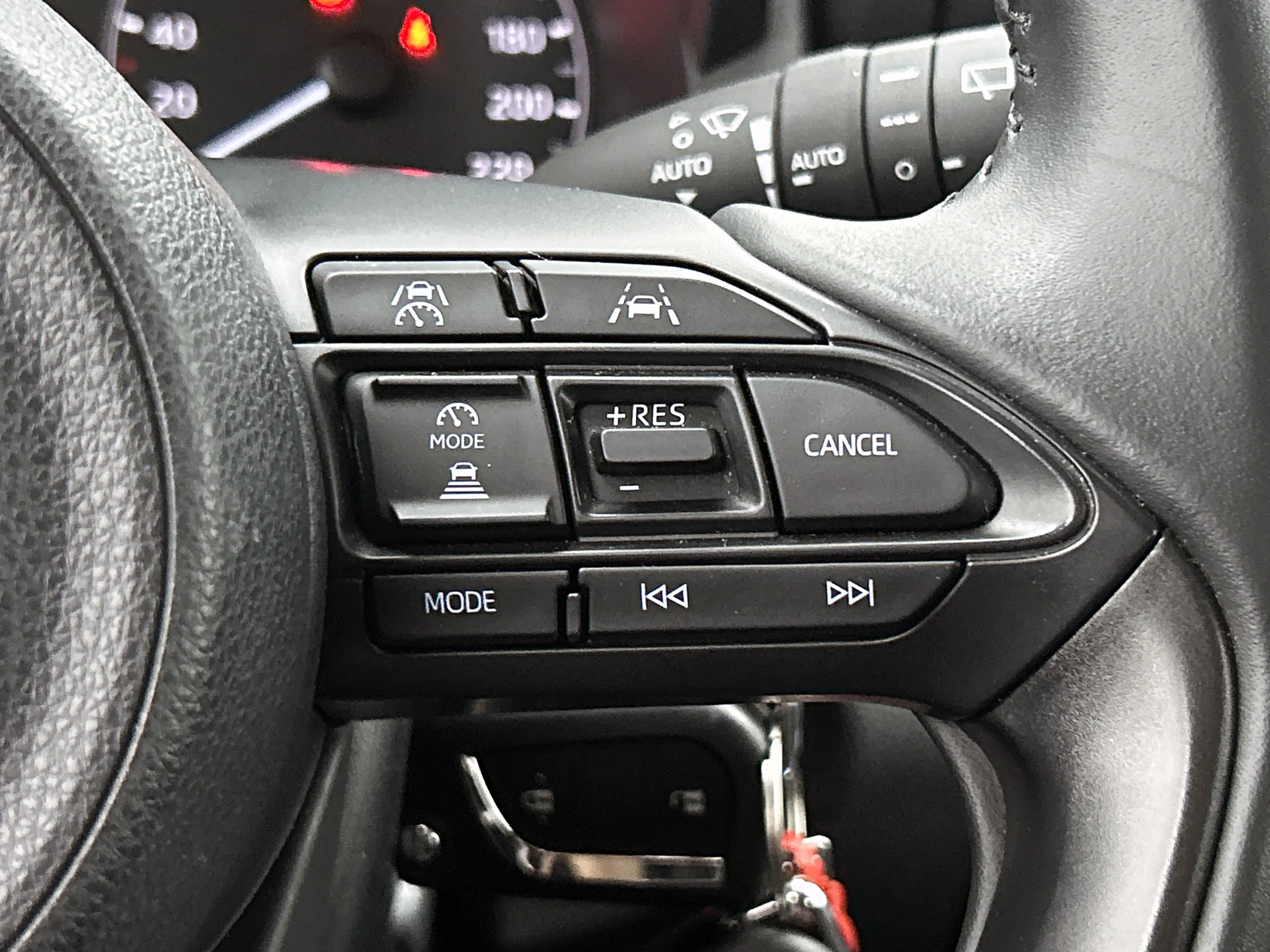 Mazda 2 Hybrid 1.5 Centre-line | Stoelverwarming | Climate — photo 13