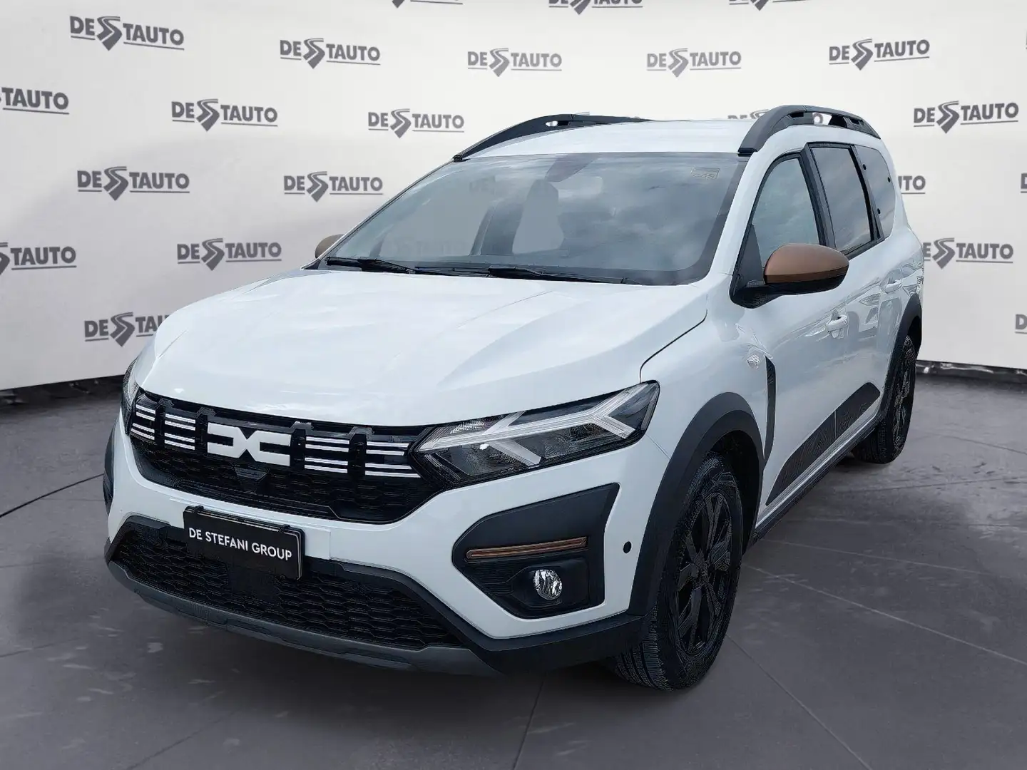 Dacia Jogger Jogger 1.0 tce Extreme UP Gpl 100cv 7 posti Bianco - 1