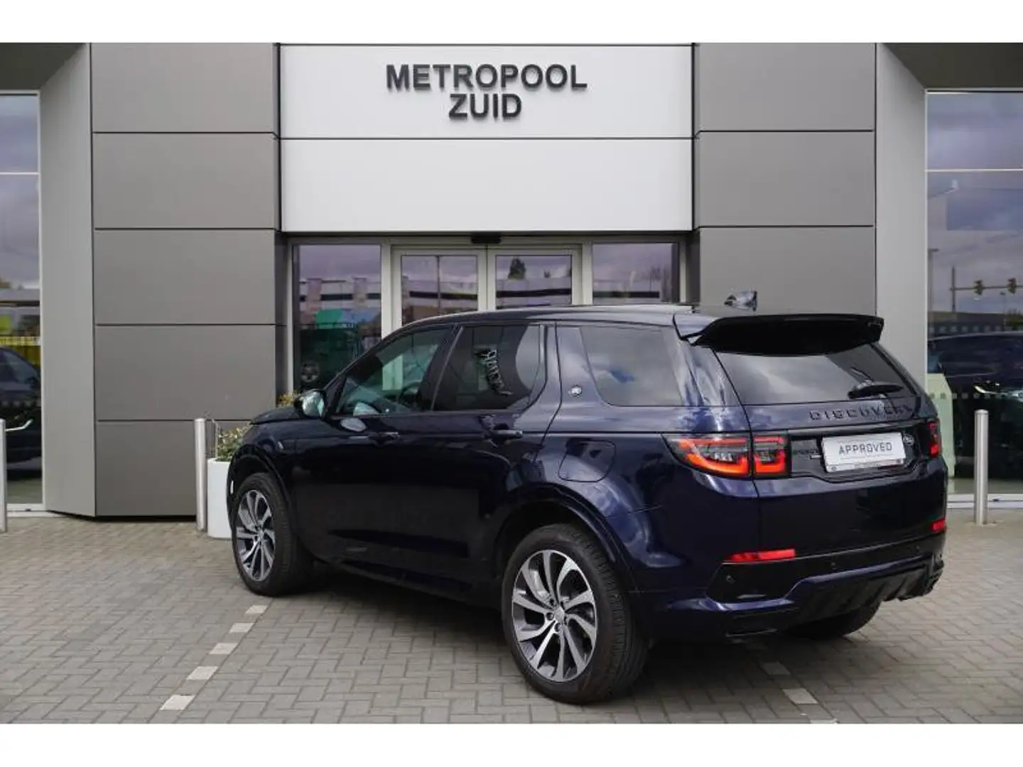 Land Rover Discovery Sport P300e R-Dynamic SE Blauw - 2