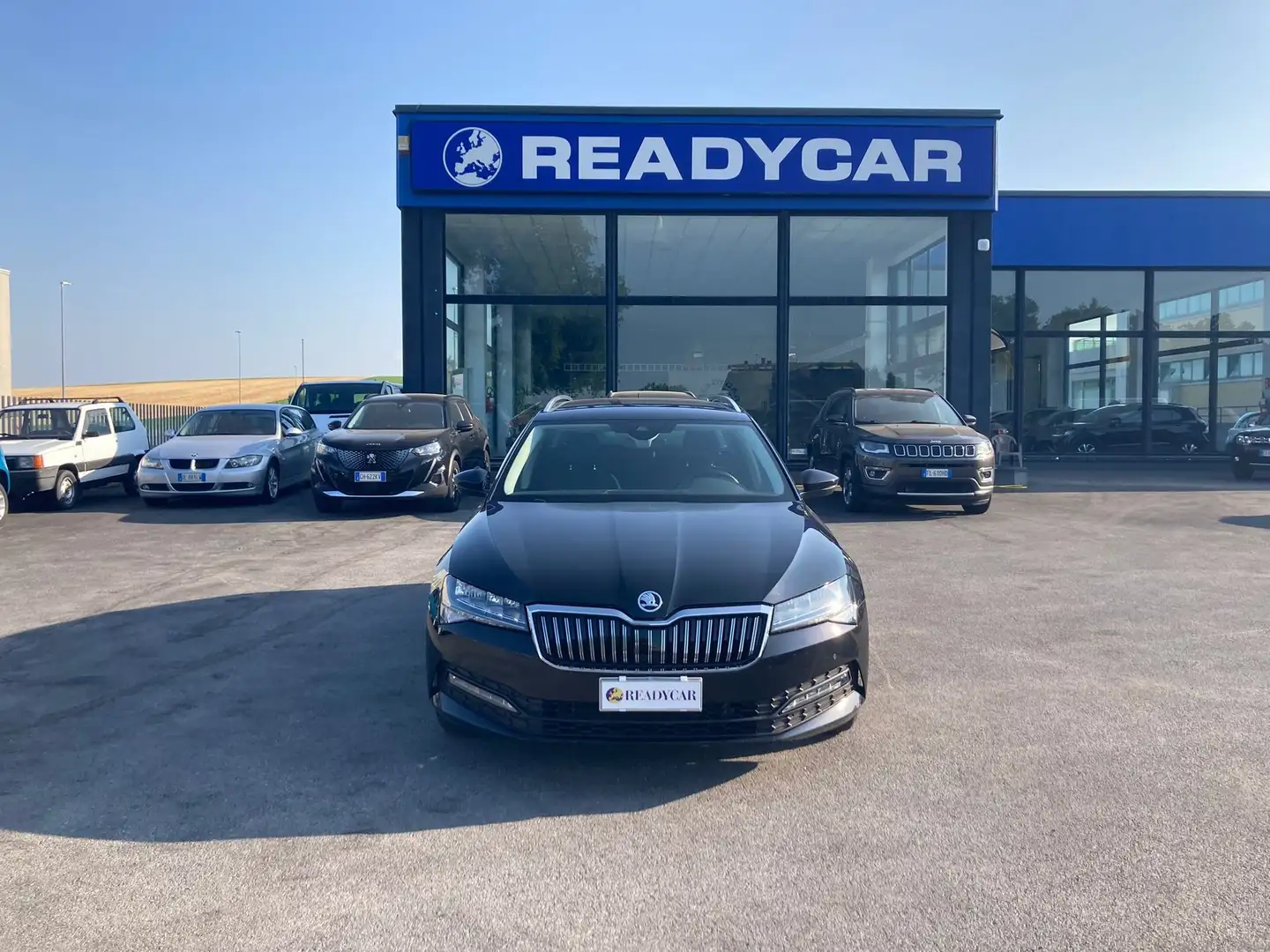 Skoda Superb Wagon 2.0 tdi evo Executive 150cv dsg Zwart - 1