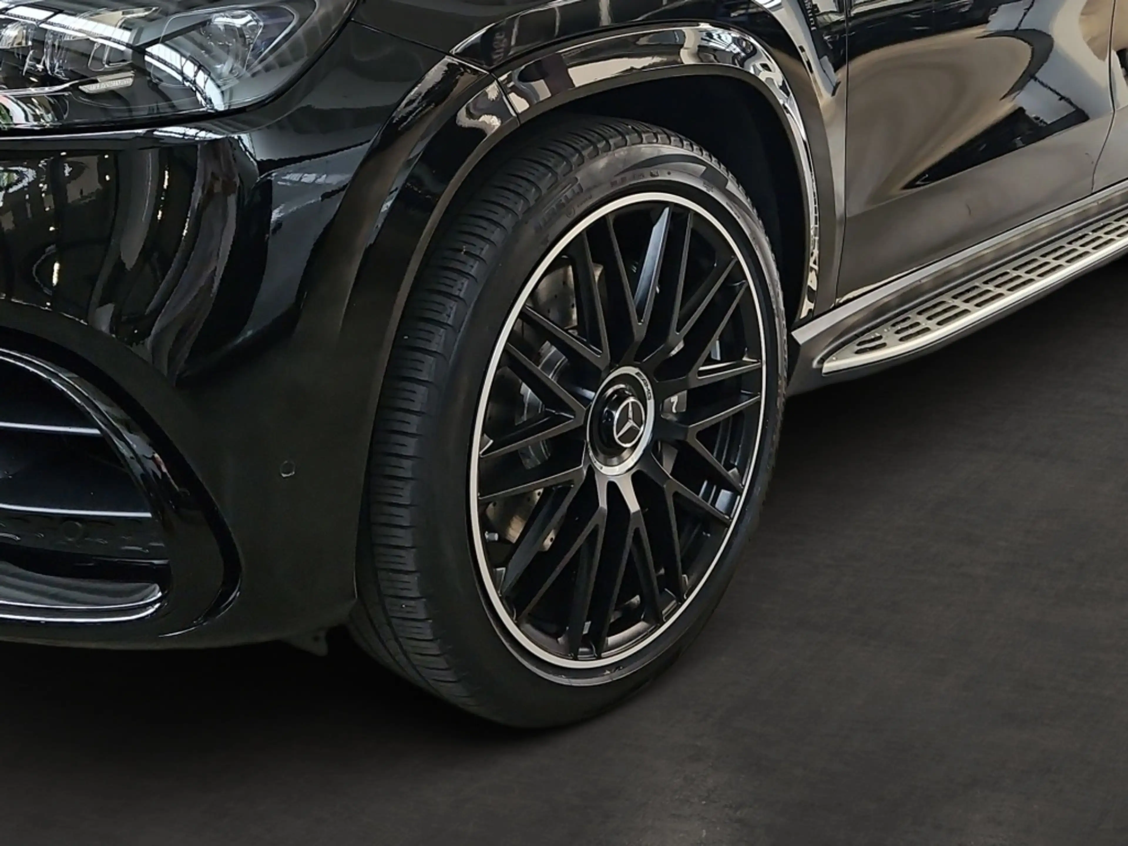 Mercedes-Benz GLS 63 AMG 4M+ Standhzg. 360° AHK Massage — photo 6