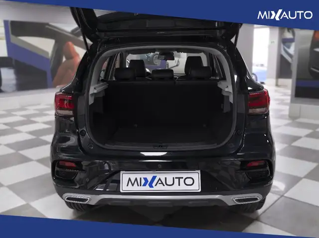 MG ZS view 7