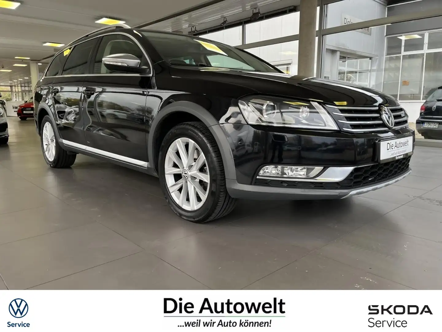 Volkswagen Passat Alltrack Variant 4Mo 2.0 TSI DSG LEDER BT Klima Xenon Navi Zwart - 1