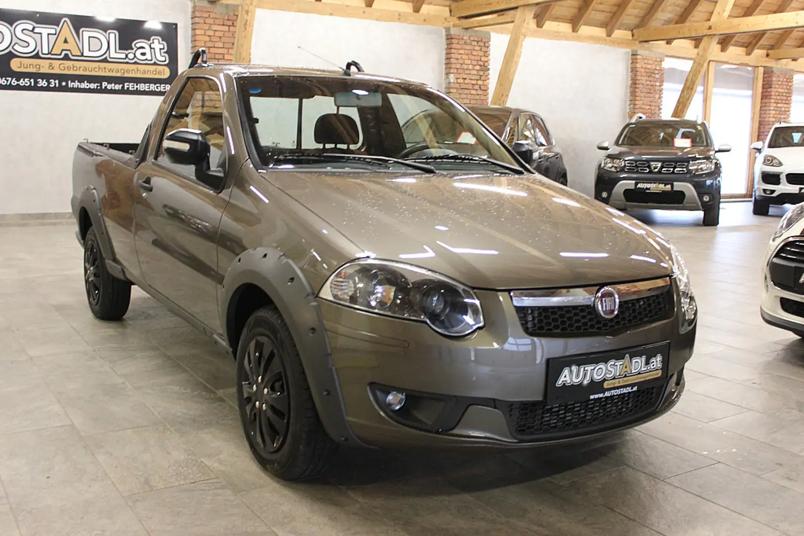 Fiat Strada 1,3D Pick-up/Klima/1.BESITZ Brązowy - 2