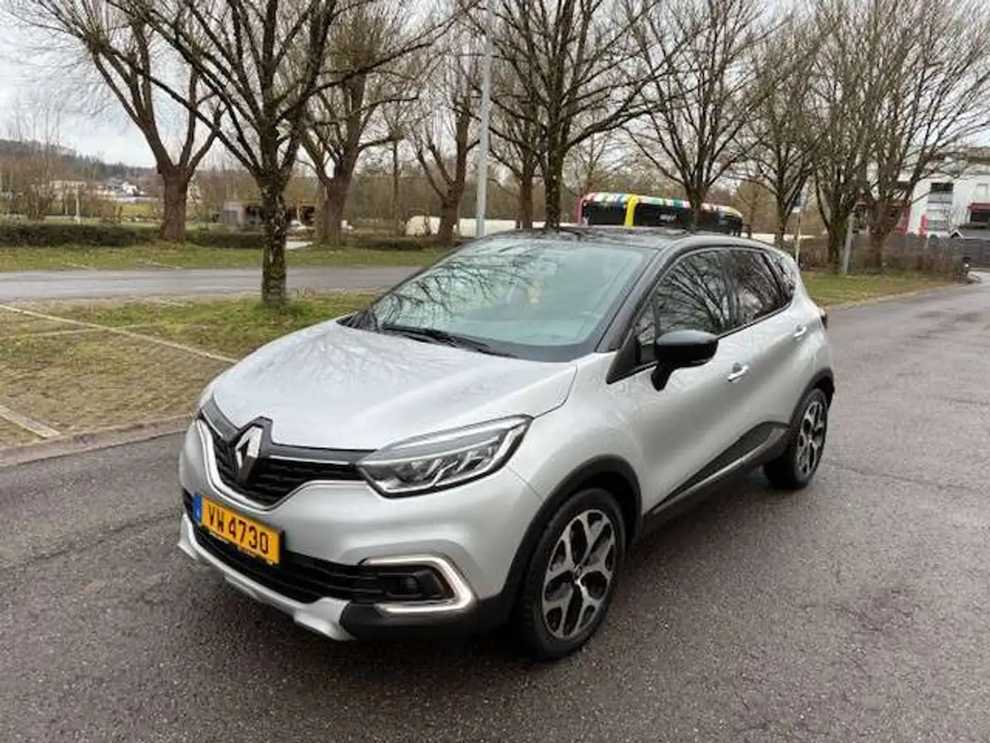 Renault Captur Intens DCI 90cv Gris - 2