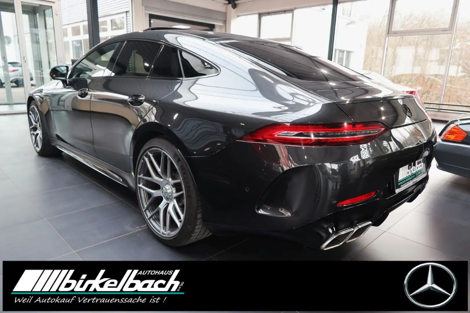 Mercedes-Benz AMG GT 63 4Matic+ 4-trg. Grau - 2