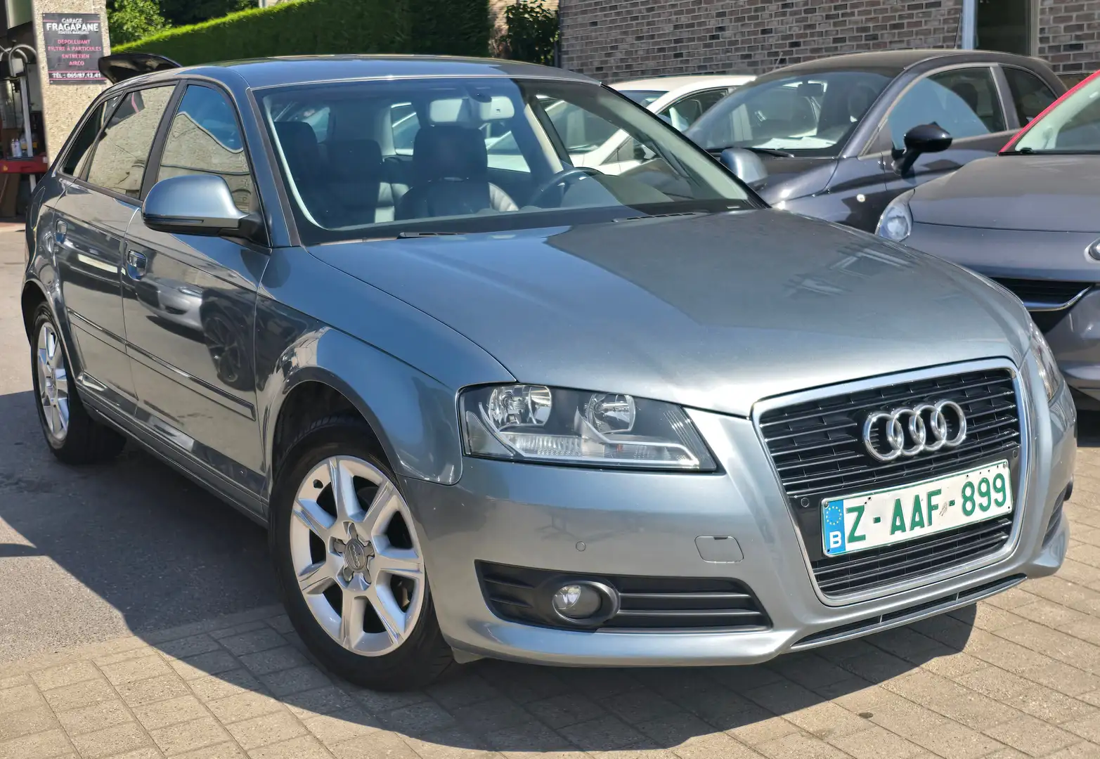 Audi A3 Sportback 1.6TDi / CUIR/CLIM/CARPASS GARANTIE 1AN Gris - 1