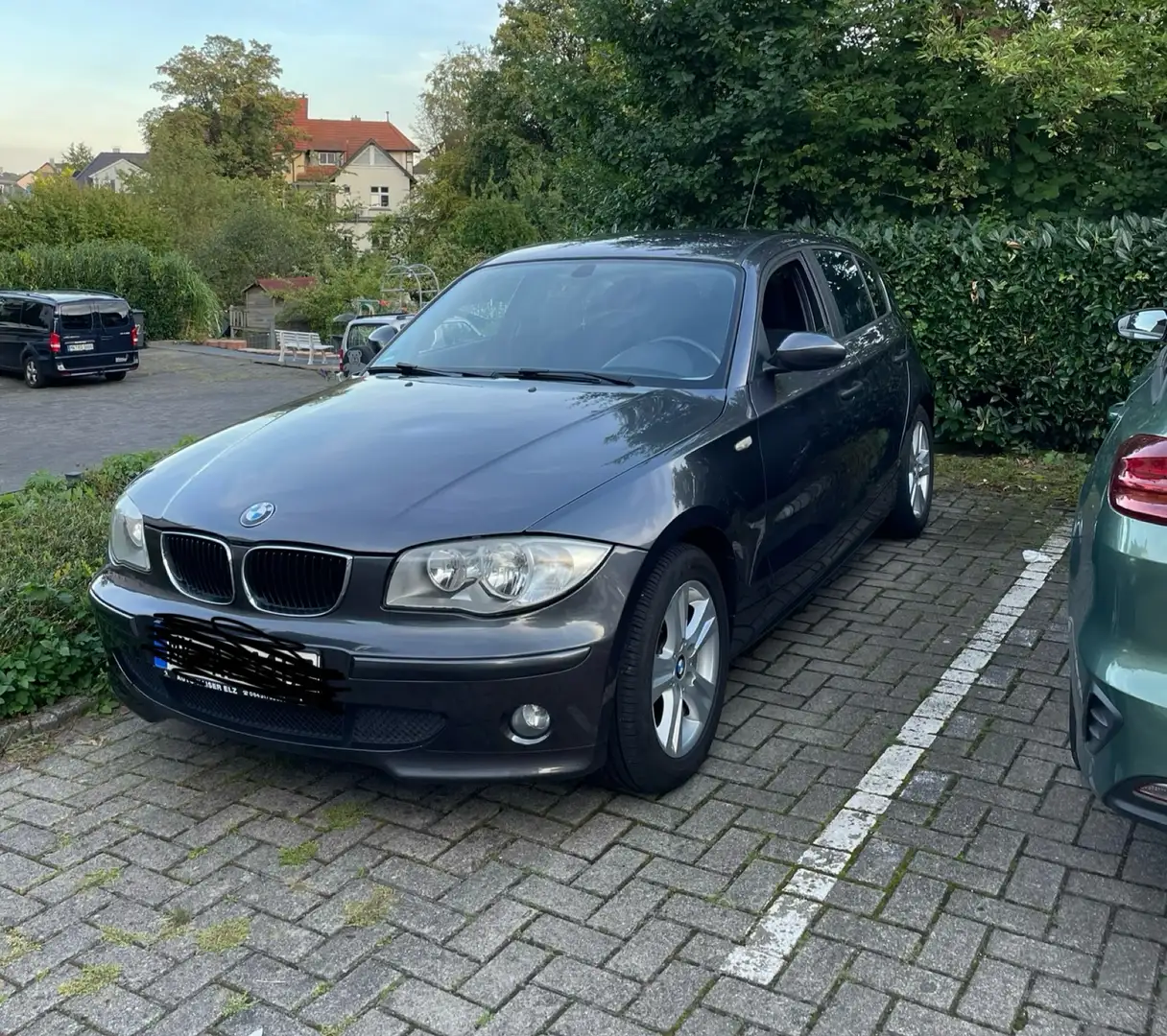 BMW 116 Zylinderkopfdichtung defekt Grau - 2