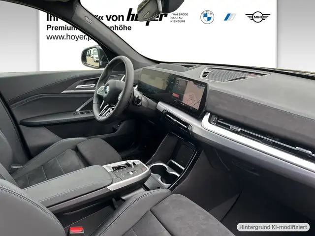 BMW X1 view 4