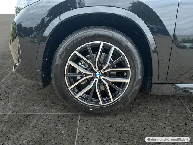 BMW X1 view 10