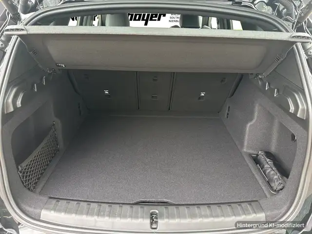 BMW X1 view 11