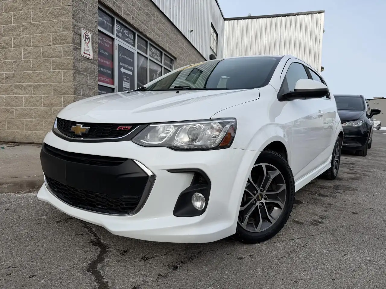 Chevrolet Sonic снимка Chevrolet Sonic