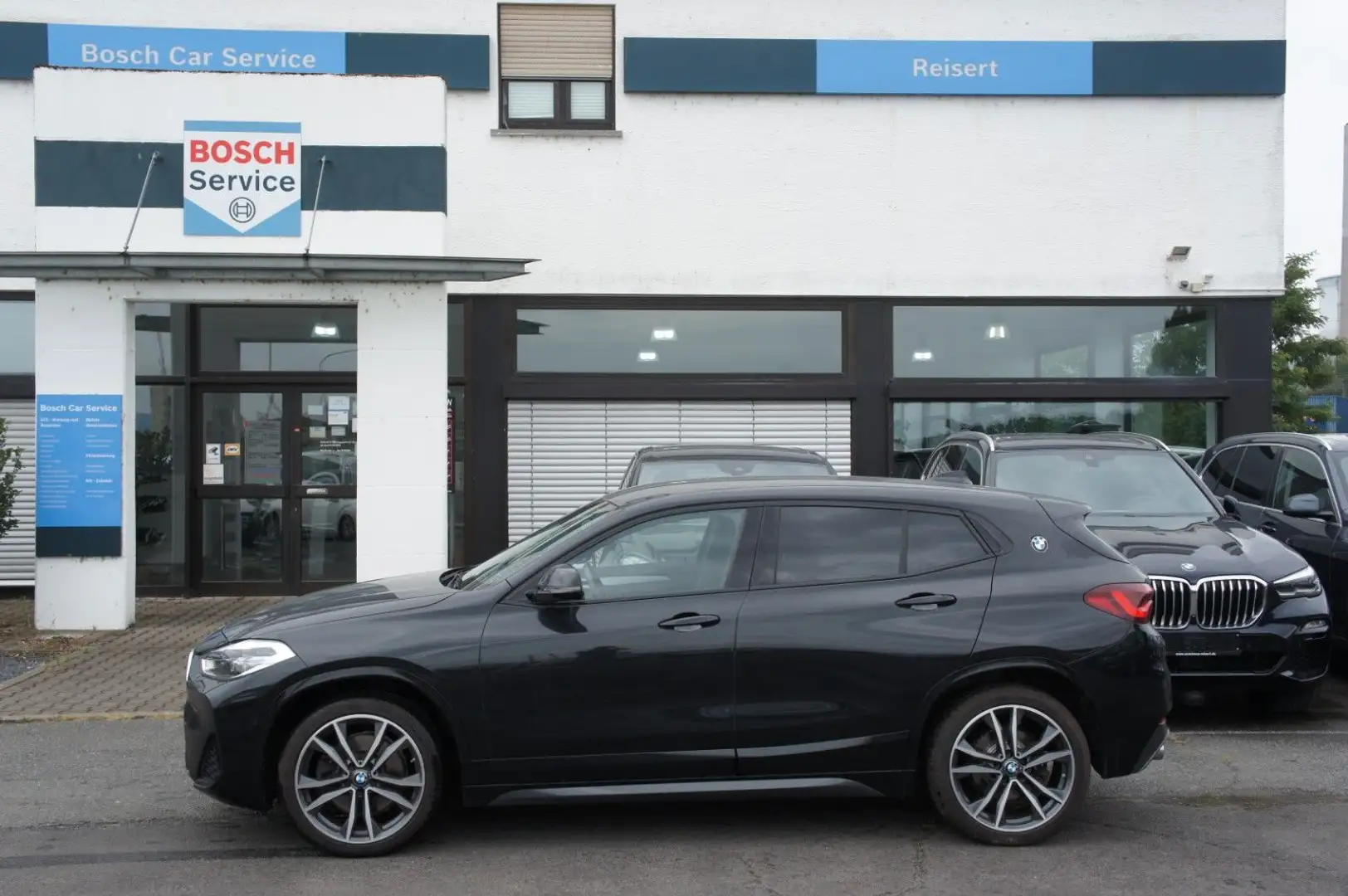 BMW X2 xDrive25d M Sport*ACC*LED*NAV*19ZOLL*DAB*PDC Zwart - 2