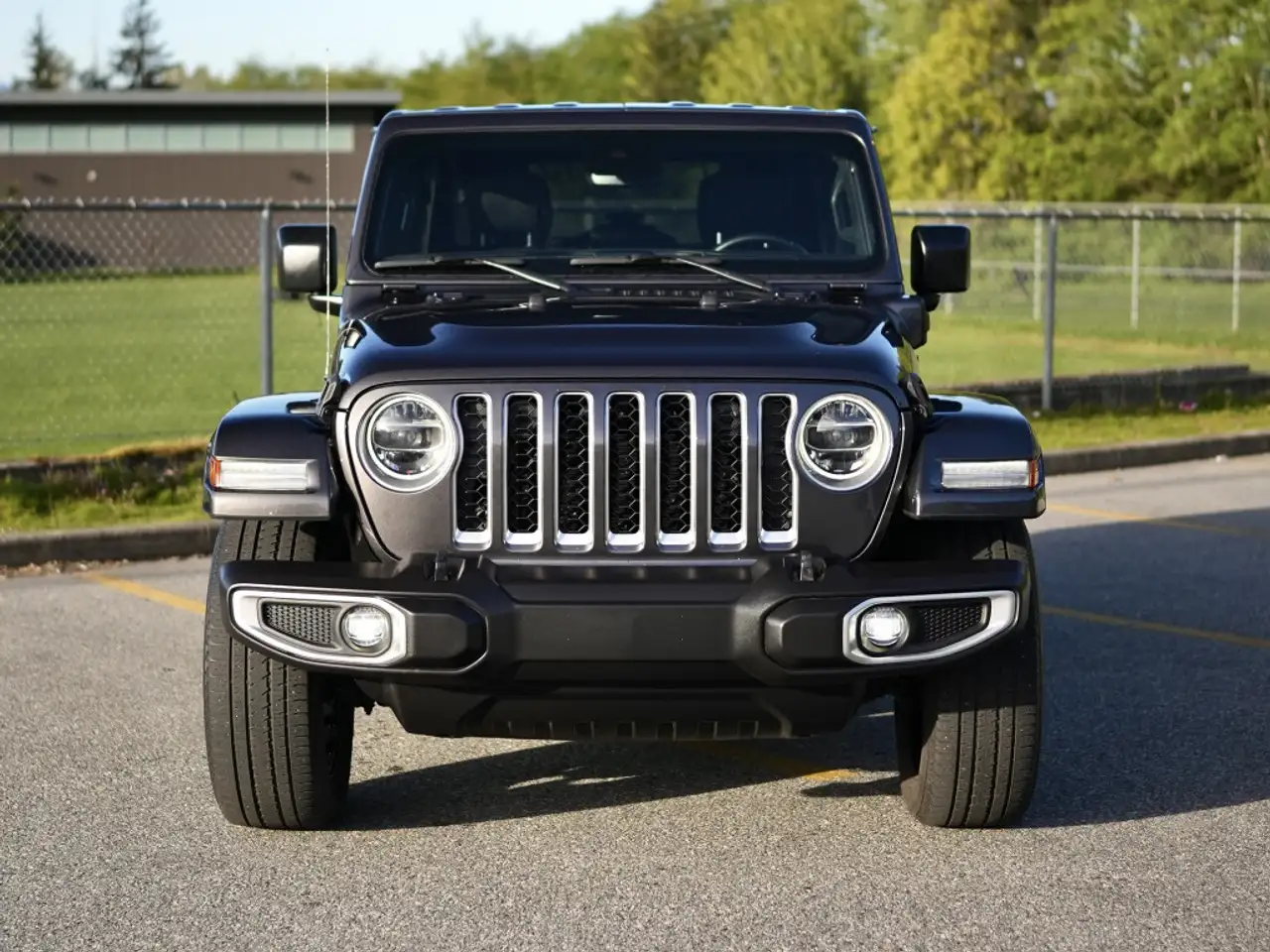 Jeep Wrangler снимка Jeep Wrangler