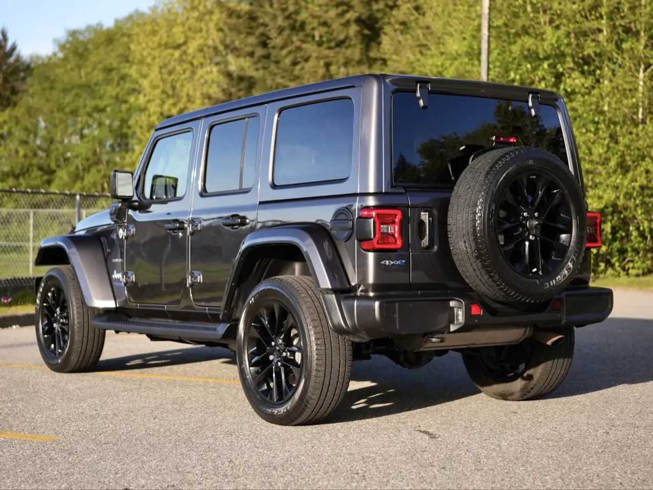 Jeep Wrangler снимка Jeep Wrangler