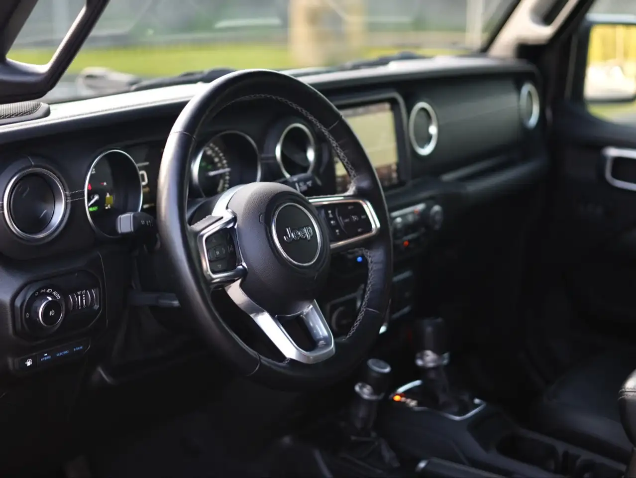 Jeep Wrangler снимка Jeep Wrangler