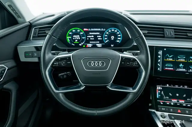 Audi E-Tron view 6