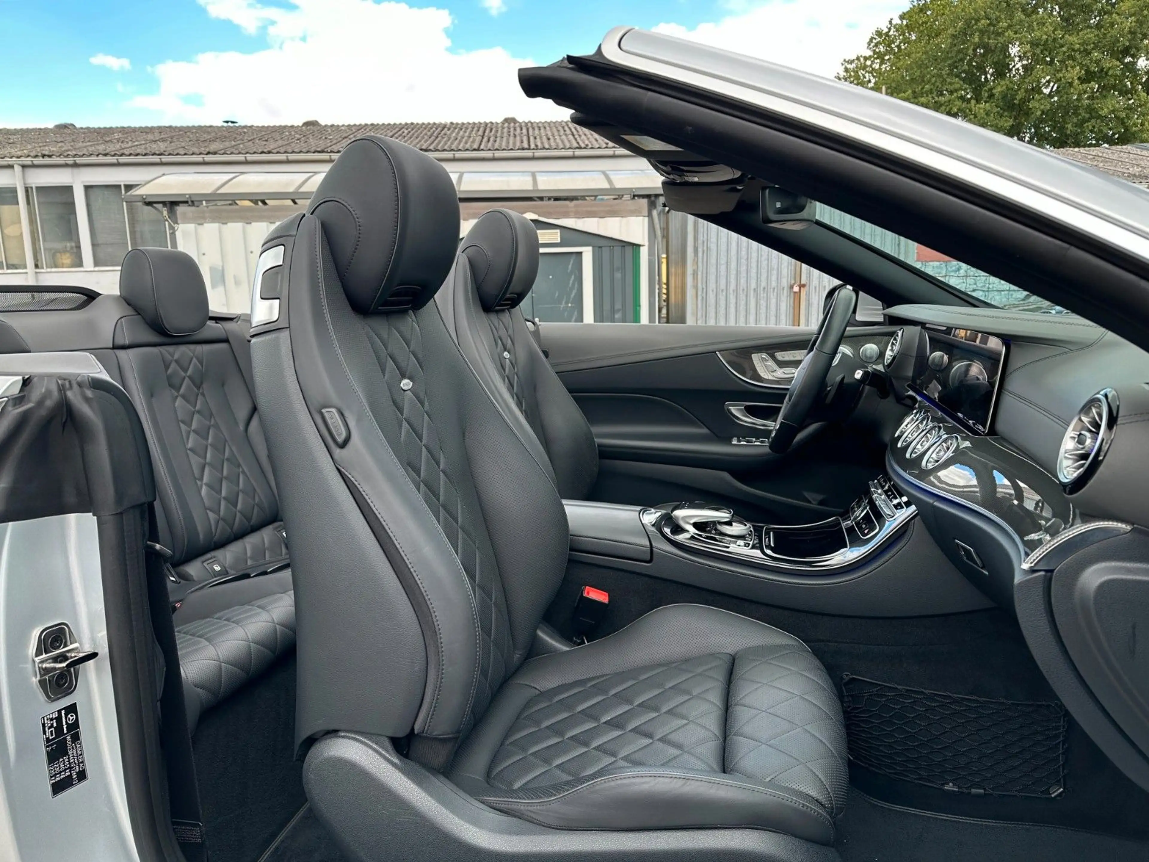 Mercedes-Benz E 450 4M AMG designo EINZELSTÜCK*Massage*SoftCl. — photo 4