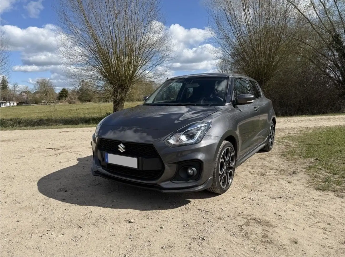 Suzuki Swift Sport 1.4 Boosterjet Hybrid Grau - 1