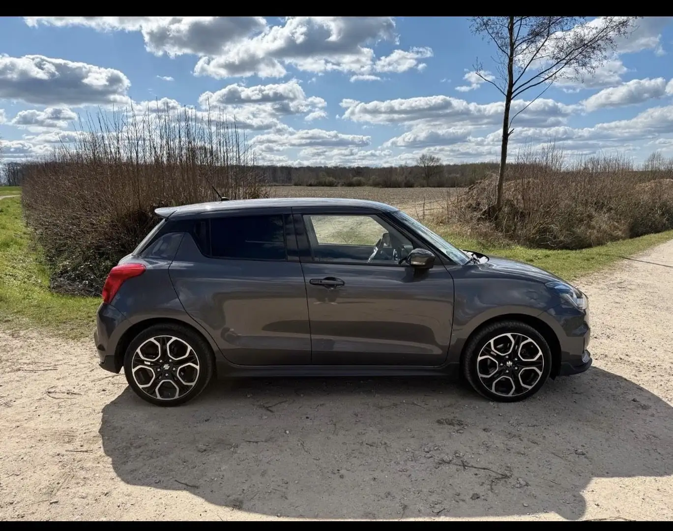 Suzuki Swift Sport 1.4 Boosterjet Hybrid Grau - 2