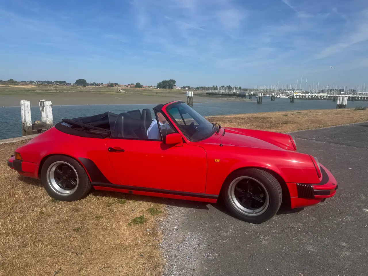 Porsche 911 Carrera 3.2 Cabrio, foto 1