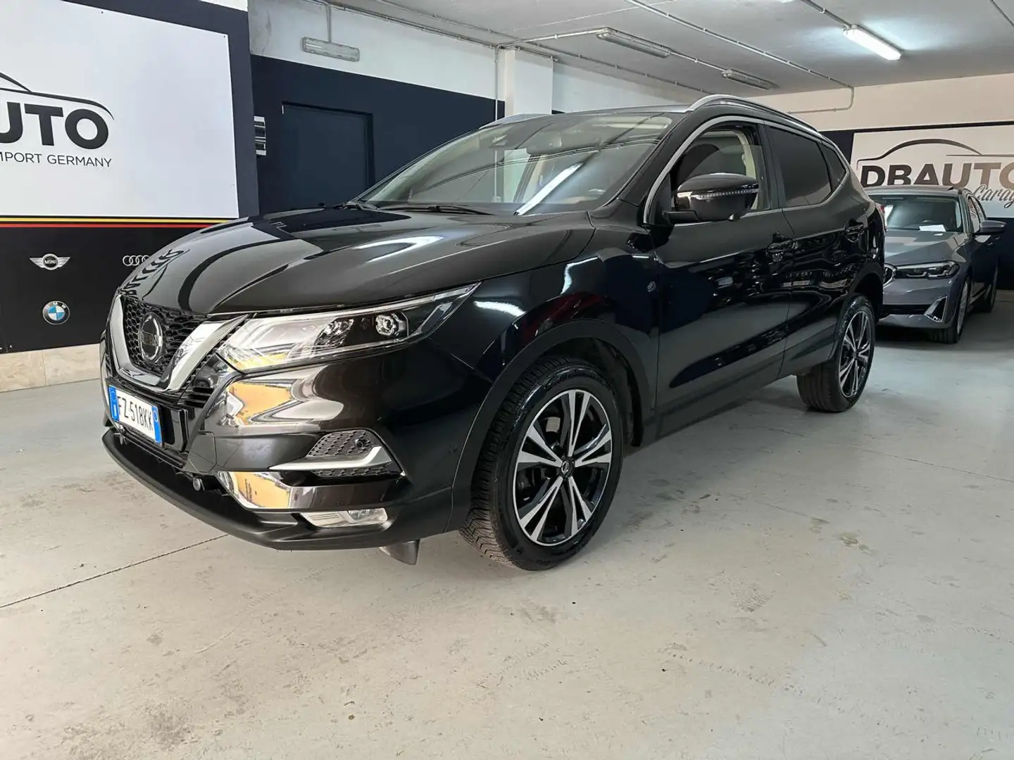 Nissan Qashqai 1.7 dCi 150 CV 4WD N-Connecta Noir - 1